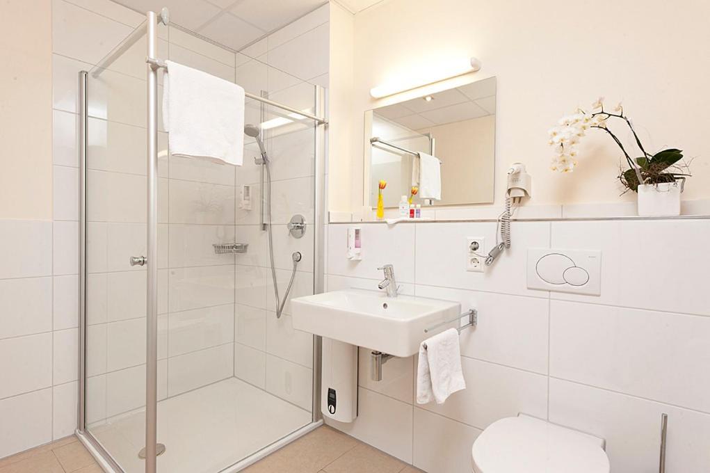 Garni Hotel Schumacher Filderstadt Esterno foto