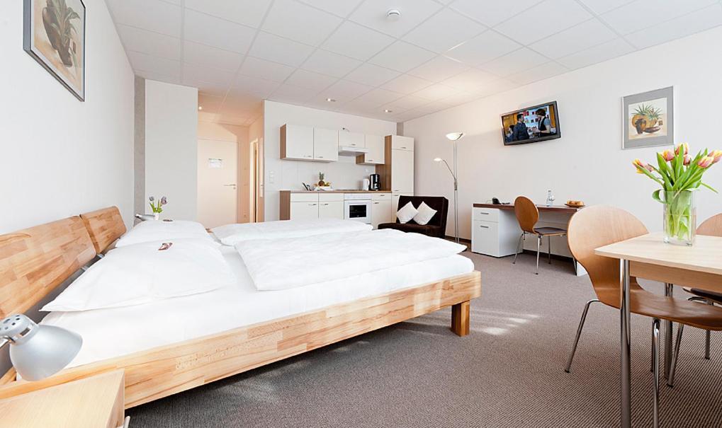 Garni Hotel Schumacher Filderstadt Esterno foto