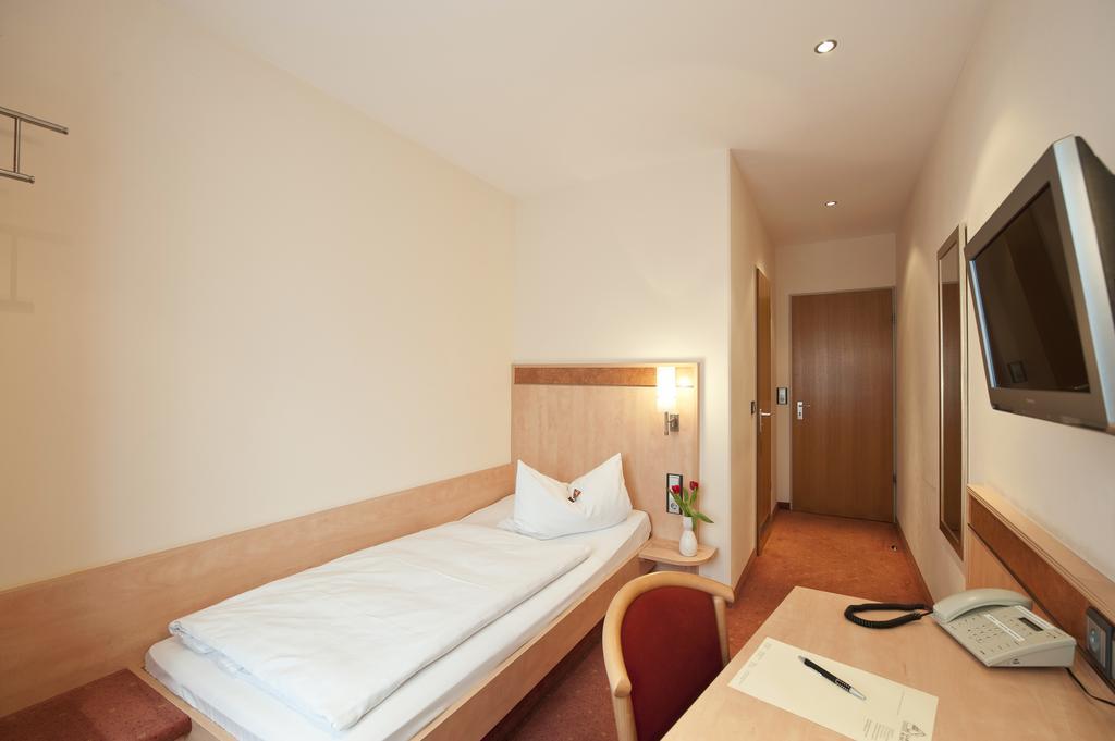 Garni Hotel Schumacher Filderstadt Camera foto